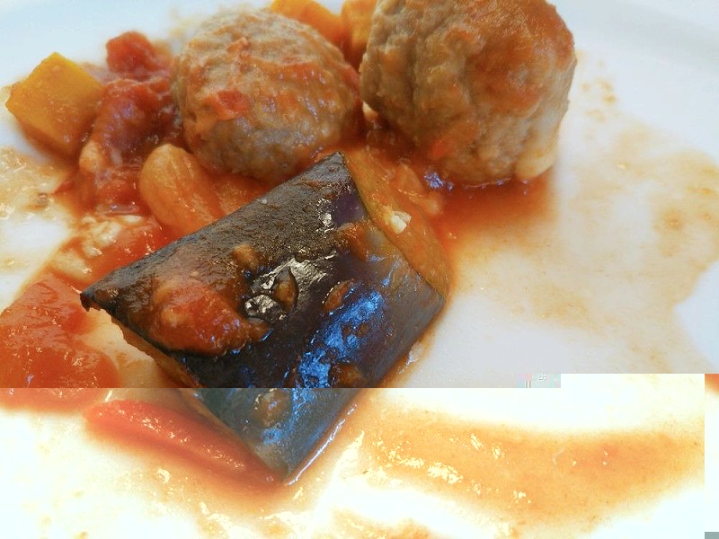 食宅便 肉団子と野菜のトマト煮17