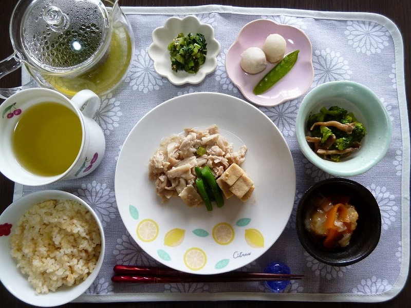 食宅便 豚肉と高野豆腐の煮物12